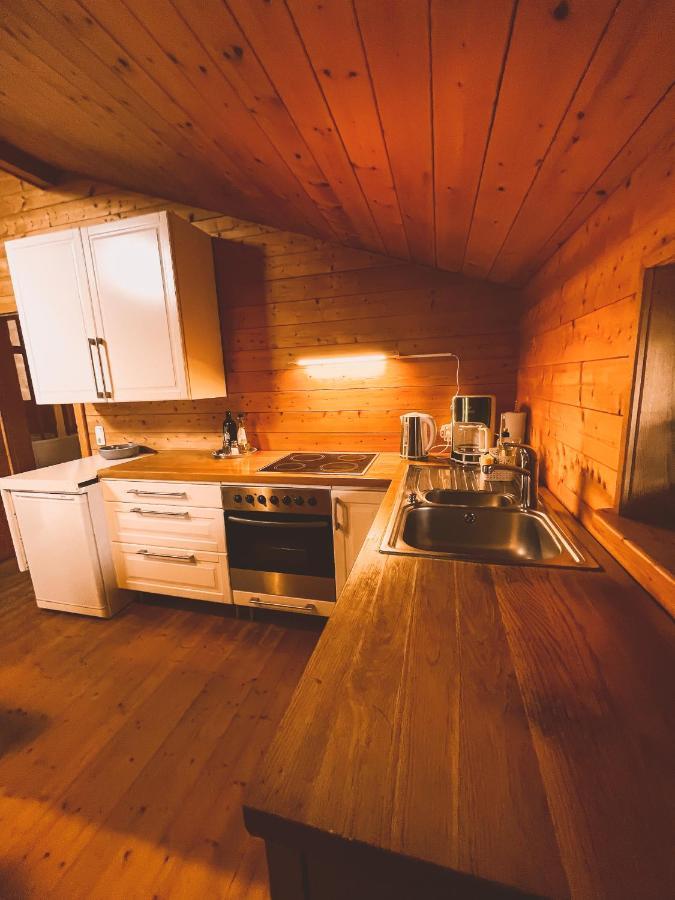 Naturnahes Familienchalet Mit Garten - Wifi - Netflix - Nur 15 Minuten Vom Chiemsee Und 35 Minuten Von Muenchen Entfernt Vogtareuth Экстерьер фото